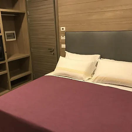 Smeraldo 3* קואליאנו