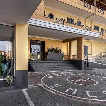 Hotel Smeraldo Qualiano