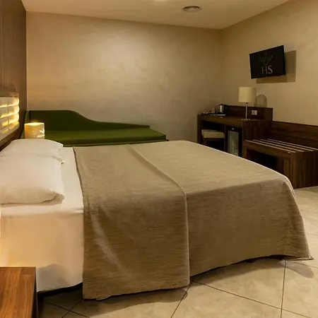 Smeraldo Hotel Qualiano
