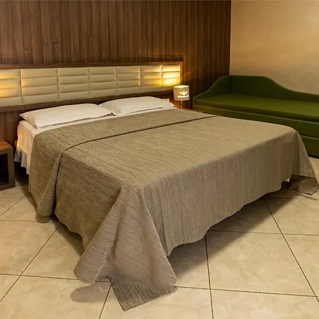 Smeraldo Hotel Qualiano