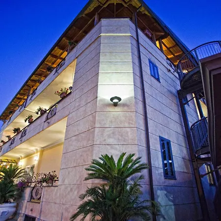 Hotel Smeraldo 3*